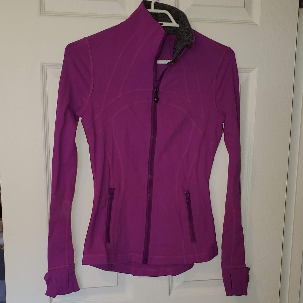 **SOLD** Lululemon Zip